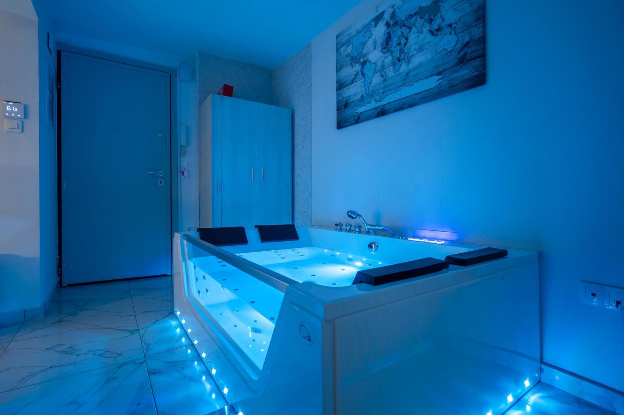 Premium Jacuzzi Suite At The City Center, By Aqua Platinum Thessaloníki Luaran gambar